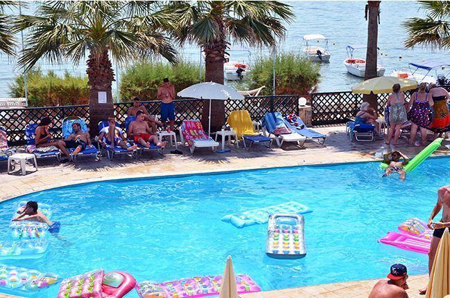 Turtle Beach Agios Sostis  Ngoại thất bức ảnh